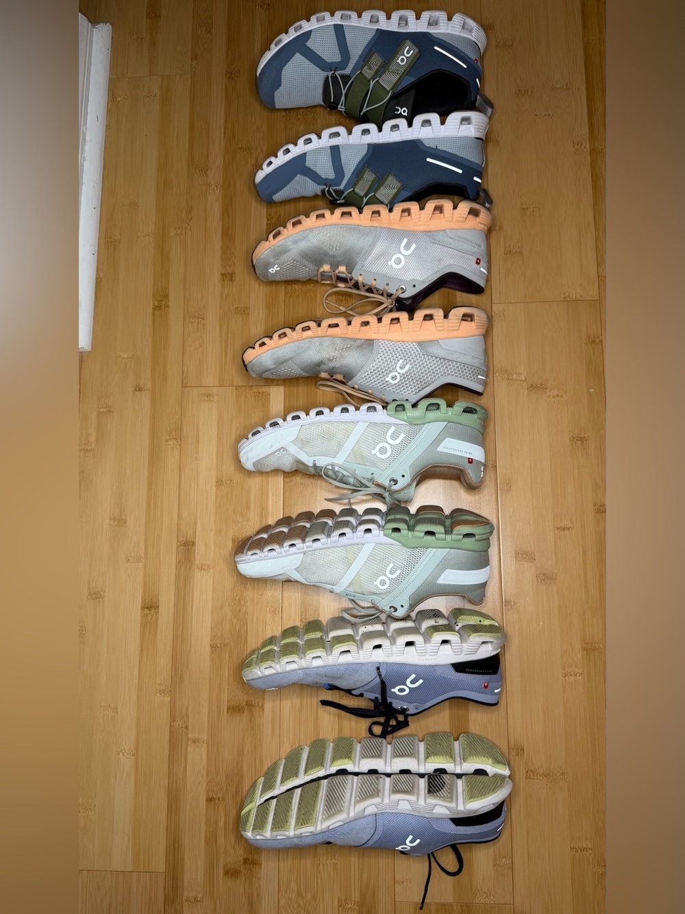 On Running Women's Athletic Shoes Bundle Size 10B - Picture 5 of 7